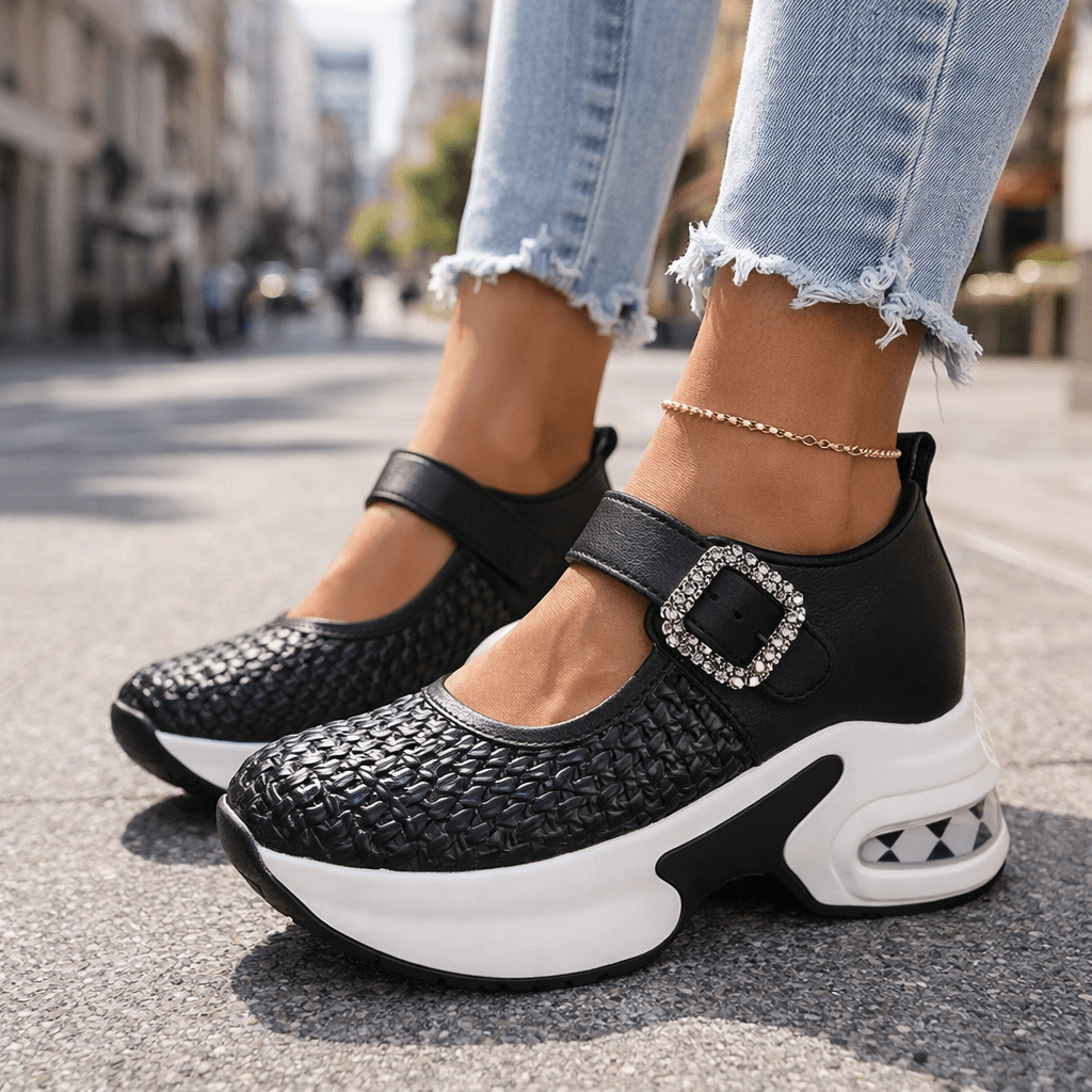 Bella | Sneakers con plateau e dettaglio gioiello