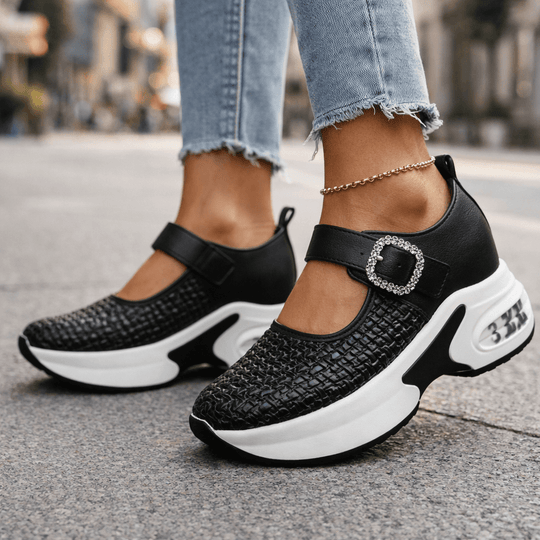 Bella | Sneakers con plateau e dettaglio gioiello