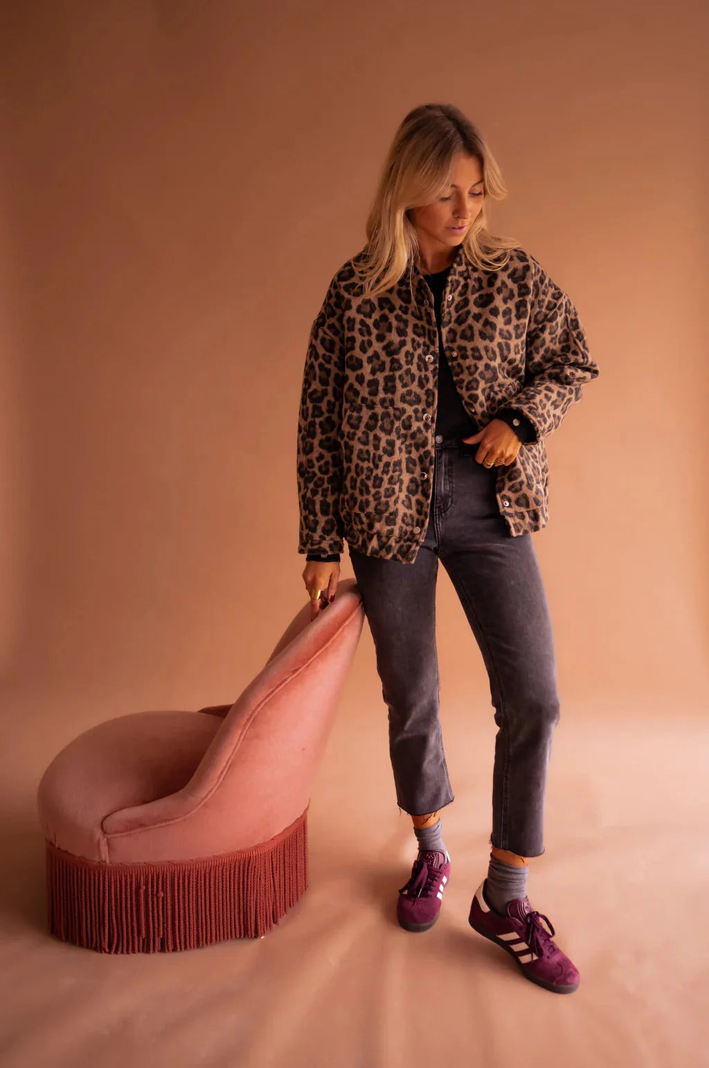 Giubbotto Leopardato da Donna con Bottoni Automatici