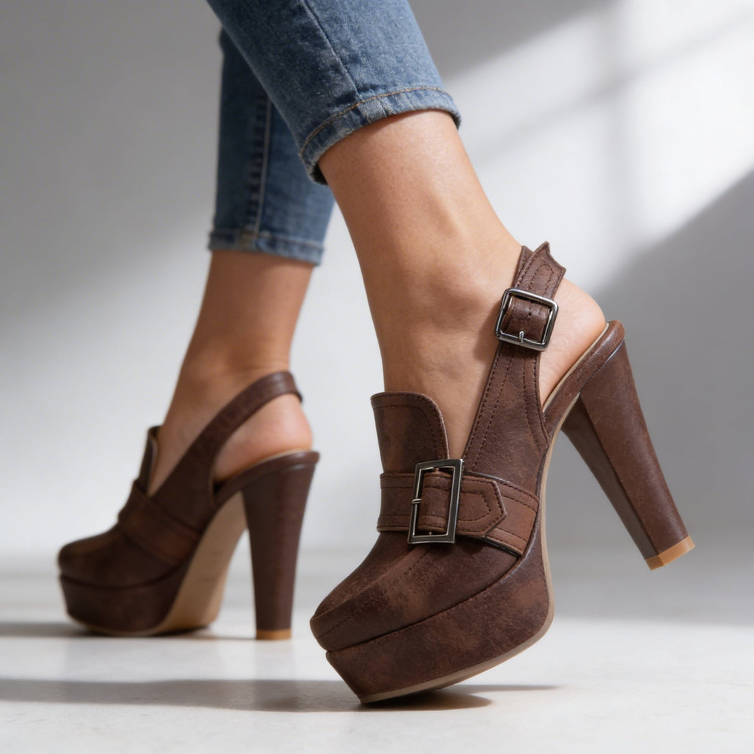 Victoria | Scarpe con tacco e cinturino posteriore