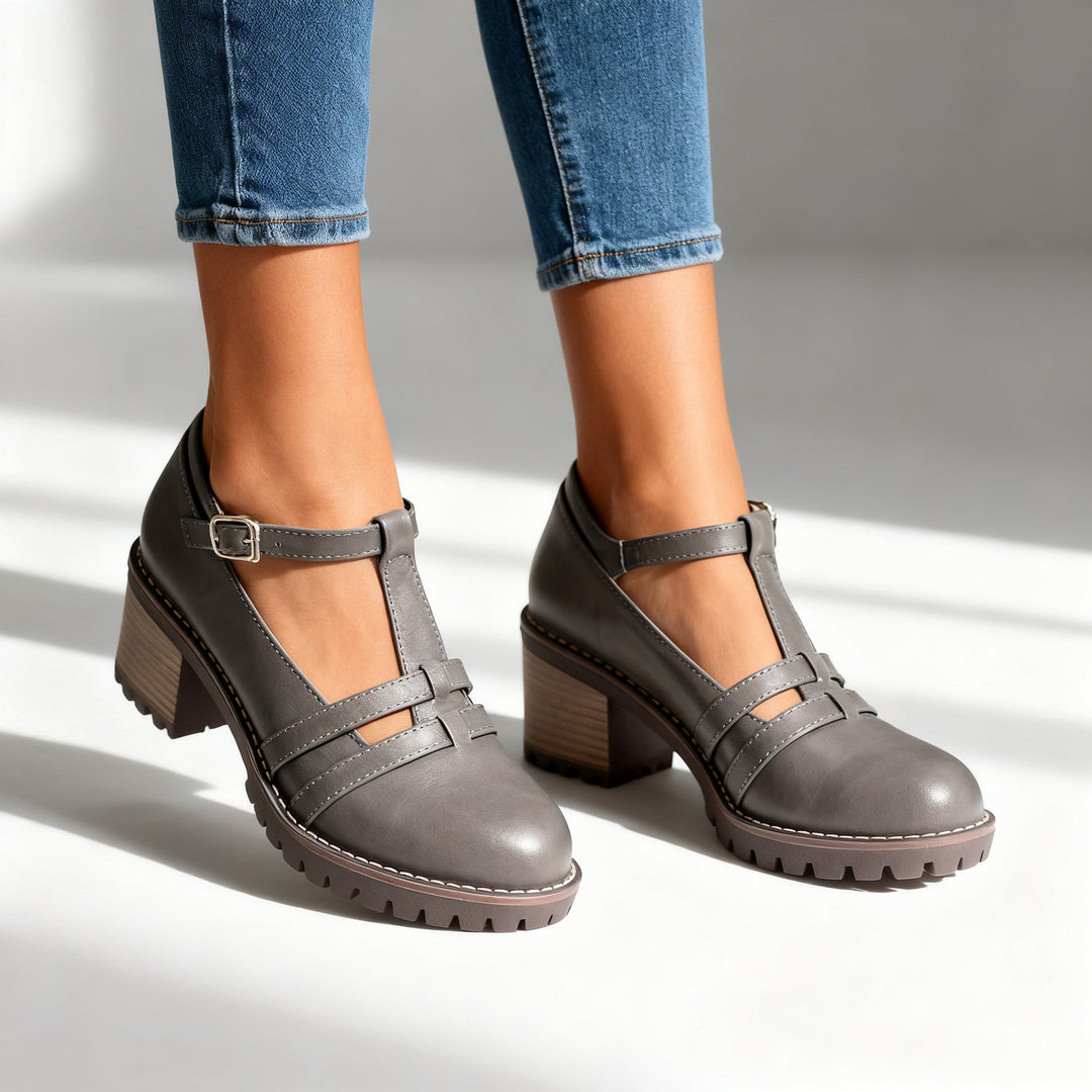 Bonnie | Mocassini con cinturino a T