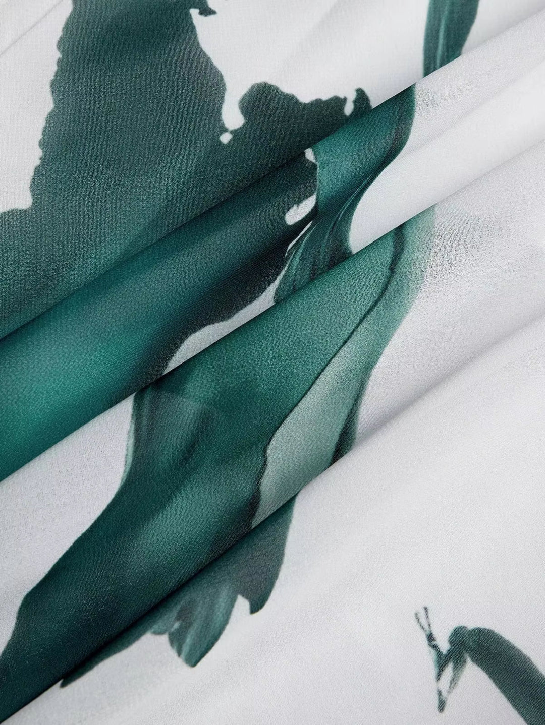 Serene™ | Abito lungo elegante a fantasia artistica